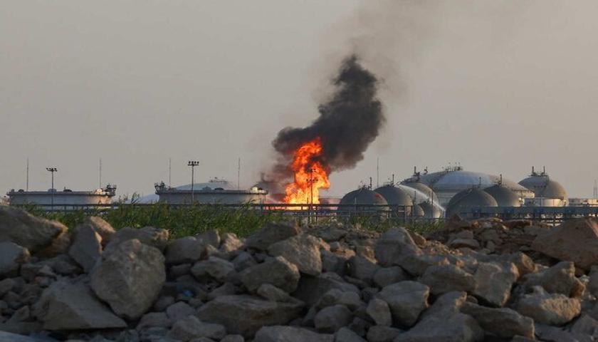 سیاسەتەکانی ئەمریکا، سعوودیەی خستووەتە بەردەم مەترسییەکی بێوێنە لە بەرامبەر هێرشەکانی یەمەن