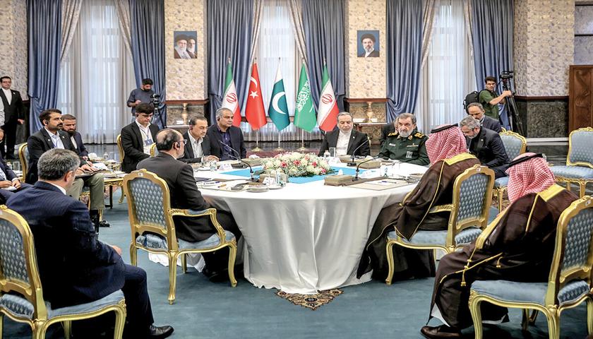 کۆڕبەندێک و چەندین گێڕانەوە؛ سەرکردەکانی پەیمانی مەککە بۆچی چوونە تاران؟