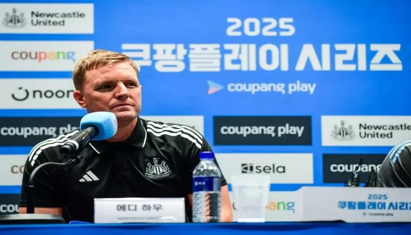 ڕەخنەی توندی ڕاهێنەری نیوکاسڵ بۆ سەر ئیساک 