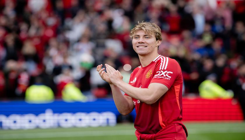 دانوستاندنەکانی نێوان پاڵەوانی ئیتالیا و هێرشبەری یۆنایتد دەستیپێکردووە