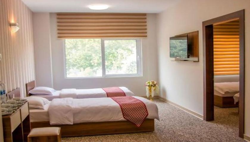 اقامت زوجهای جوان در هتلهای قصرشیرین رایگان شد