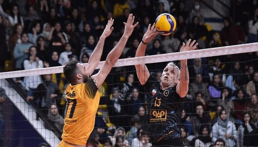 یاریزانی تەمەن 46 ساڵ، باشترین وەرزشوان لە خولی نایابی تۆپی بالەی ئێراندا