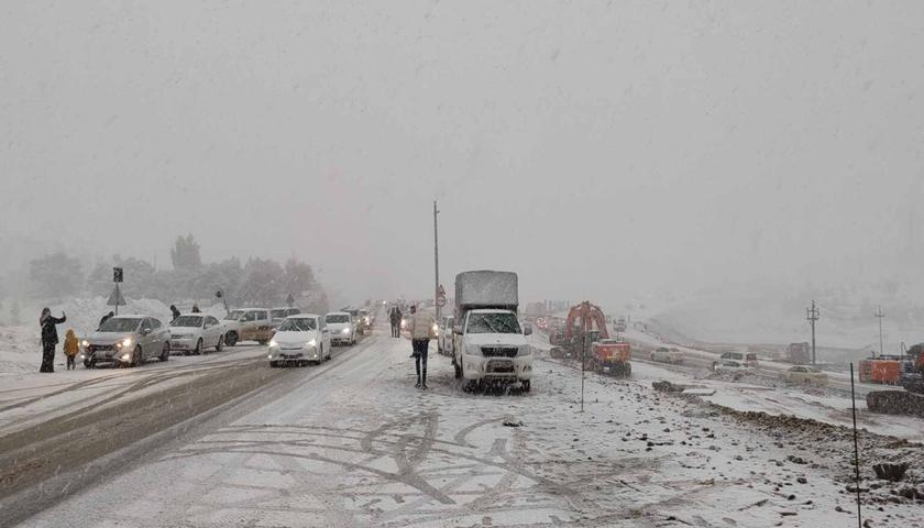 کەشناسی: بەفر و تەرزە و نمەباران دەبارێت