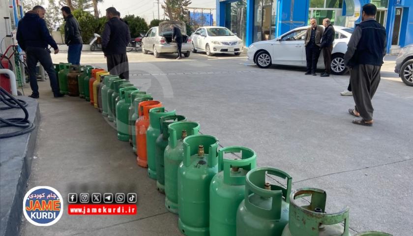 قەیرانی غاز لە سلێمانی؛ نرخەکەی بەرز دەبێتەوە و هاووڵاتیان نۆرە دەگرن