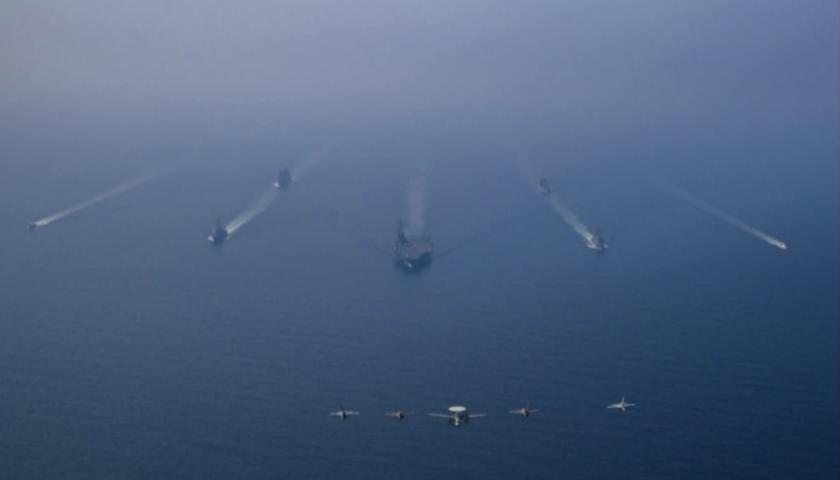 ژمارەیەک کەشتی ئەمریکا بەگەرووی هورمزدا تێپەڕین