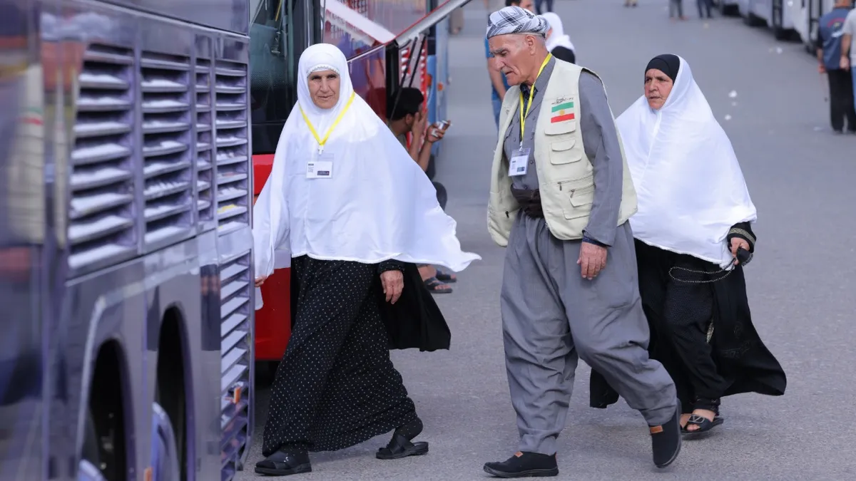 پێدانی ڤیزە بۆ سەفەری عومرە ڕادەگیرێت