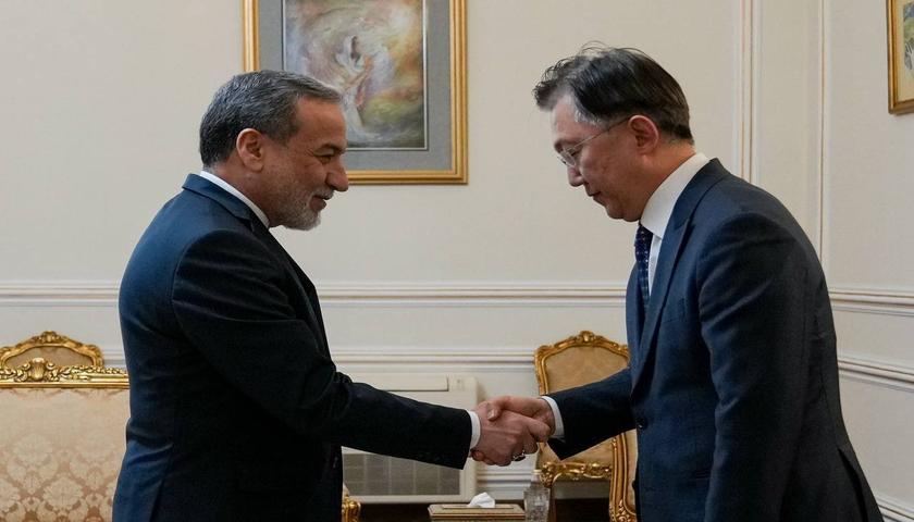 عێراقچی: بەرپرسیارێتی کاردانەوەی شەڕەکە لە ئەستۆی دەستدرێژکاران دایە