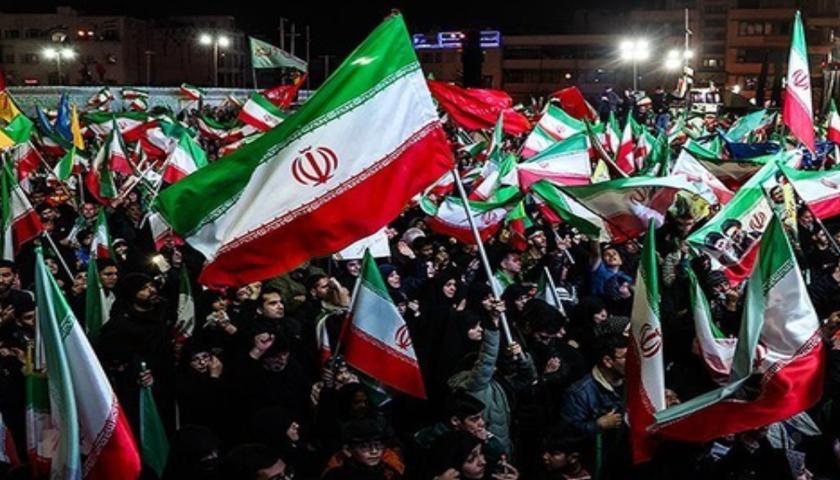 پەیامنێری سی بی ئێس نیوز: ئێران لە دۆخی داڕماندا نییە