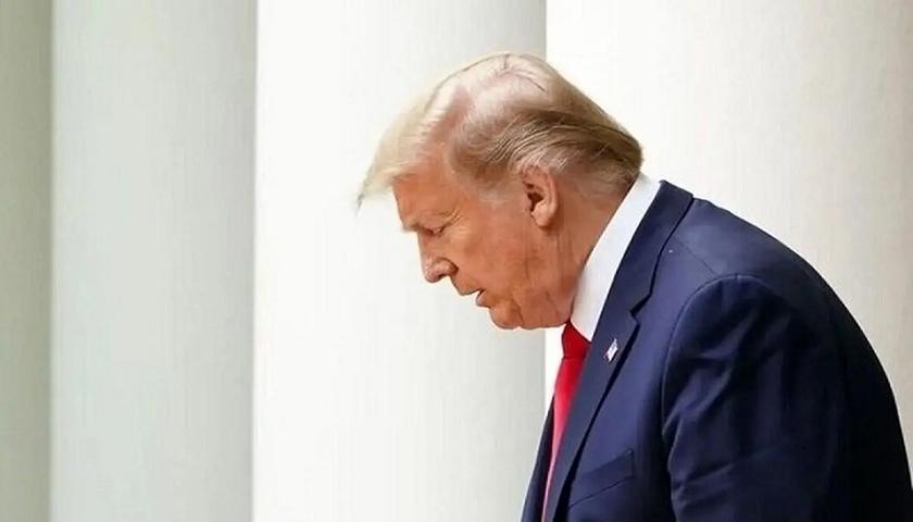 بەهۆی ناڕەزایەتیی هاووڵاتییان لە جەنگی ئێران؛ ئاستی جەماوەریی ترەمپ، گەیشتە نزمترین ئاست