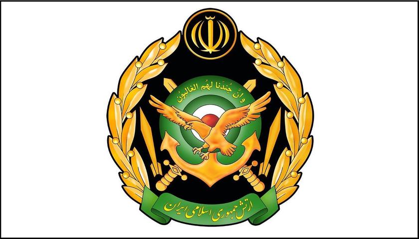 ارتش ایران از ورود ناوشکن‌های دشمن به تنگه هرمز جلوگیری کرد