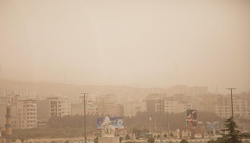 گەردوخۆڵی عێراق، هۆکاری سەرەکی پیسبوونی هەوای کرماشان/ لەو پارێزگایەدا 123 یەکەی پیسکەر دەستنیشانکران