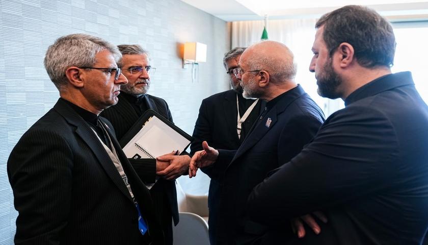 قالیباف وەڵامی ترەمپ دەداتەوە؛ هیچ حسابێک بۆ هەڕەشەکانی ئەمریکییەکان ناکەین