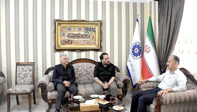 ژووری کرماشان و گەرمیانی عێراق جەخت لەسەر پەرەپێدانی هاوکاری ئابووری و بازرگانی دەکەنەوە