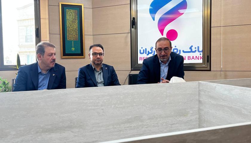 کارت‌های بین‌المللی بانک رفاه؛ راهی تازه برای مسافران اقلیم کردستان