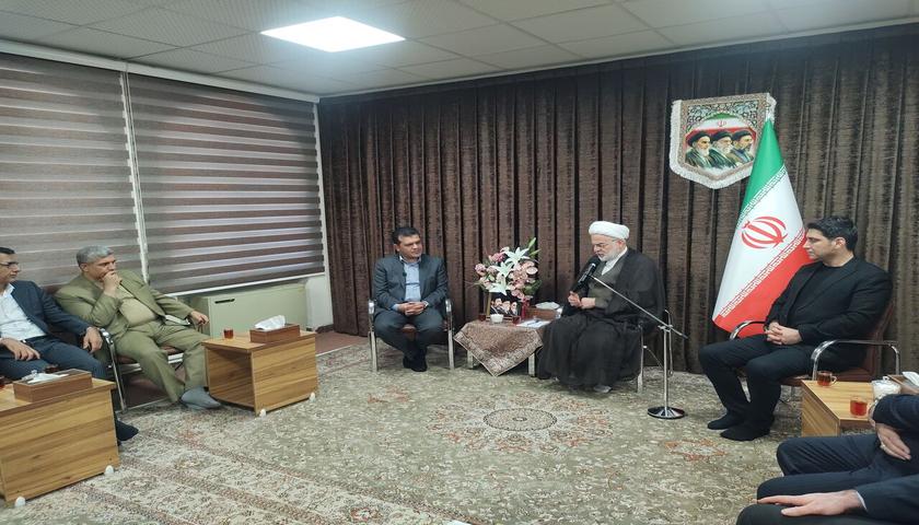 در دیدار با معاون علمی، فناوری و اقتصاد دانش‌بنیان رئیس‌جمهور مطرح شد : کردستان؛ آماده جهش علمی و فناوری با تکیه بر ظرفیت جوانان و دانشگاه‌ها