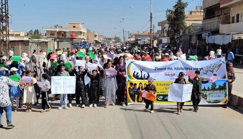 از کوبانی تا حسکه: تظاهرات علیە دولت سوریە برای مطالبه حق آموزش به زبان کردی 