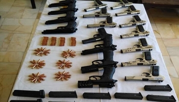 لە سنووری پەروێزخان دەست بەسەر 109 چەکدا گیرا؛ دوو کەس دەستگیرکران