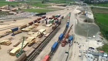 یەکەم کاروانی هەناردەکردنی باکووری خوزستان بە شەمەندەفەر ڕەوانەی تورکیا کرا