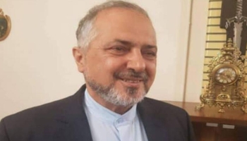 چرا ایثارگران از قاب فرهنگ حذف شده‌اند!؟/ گلایه یک جانباز۷۰درصد از بی‌مهری نمایشگاه کتاب