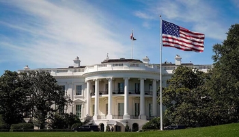 ئەی بی سی نیوز: ئەمریکا هەڵگرتنی سزاکانی سەر ئێران تاوتوێ دەکات