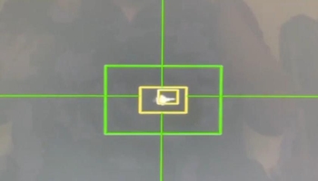 یک فروند جنگنده اف ۱۵ در حوالی جزیرە هرمز مورد هدف قرار گرفت