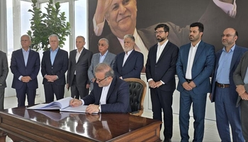 سەرکونسوڵی ئێران سەردانی مەزاری مام جەلالی کرد