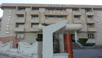 لە دەروازەی زیارەتەوە بۆ مەبەستێک کە هەرگیز پێک نەهات؛ چیرۆکی پاشەکشەی هۆتێلەکانی کرماشان