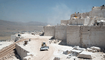 بریکاری ڕێکخراوی ئەندازیاری کانگاکانی کرماشان خوازیاری دامەزراندنی بازاڕی کانزای تایبەتمەند لەسەر سنووری عێراق بوو