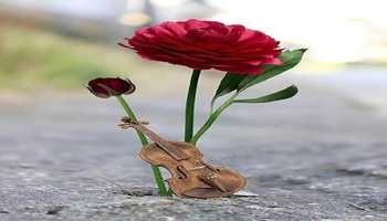 بە ناوی سەرەتاوە؛ لەوێدا پریشکەکە دەبێتە ڕووناکی و وشەکان گیان بە بەردا دەکەن