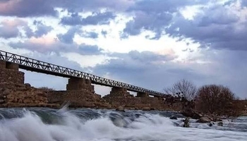 پردی مێژوویی خوسرەو